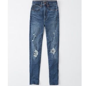 Abercrombie Ripped Ultra High Rise Super Skinny Dark Destroyed Jeans - size 26R